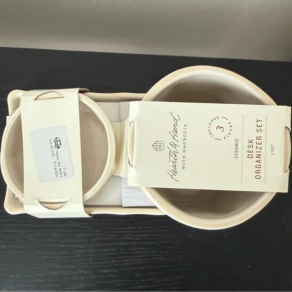NWT Hearth & Hand Desk Organizer Ceramic - Picture 3 of 5